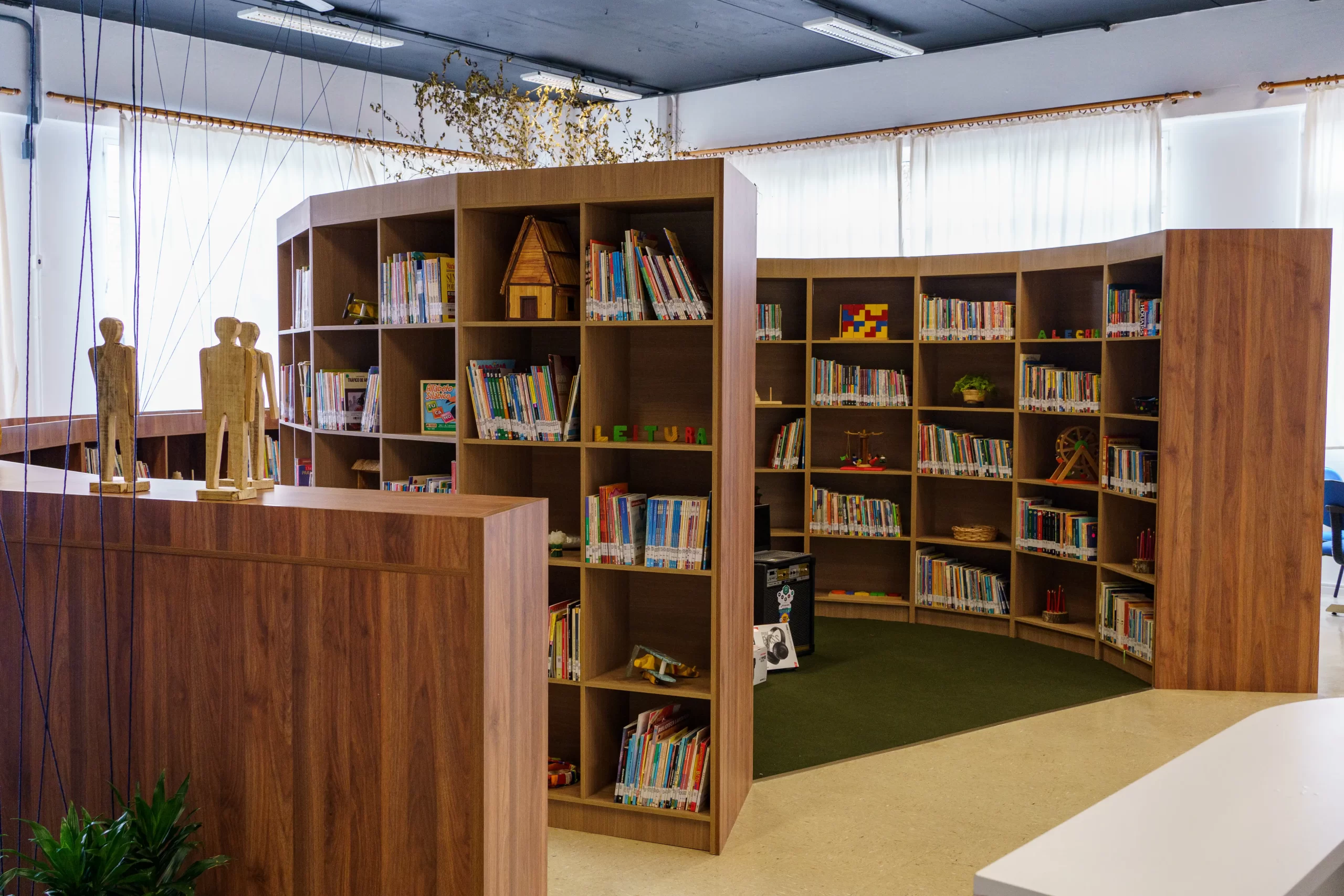 BEM PARANÁ: Projeto Bibliotecarte investe na formação de leitores em bibliotecas solidárias